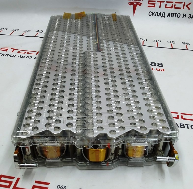 Module de batterie principal (modèle S 85 kWh) S3 5,2 kWh 232 Ah 24 V (nominal) type 